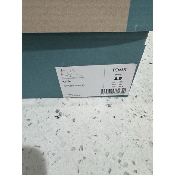 Toms Kallie Sahara Suede Ivory Wedge Booties Size 8.5 CV - Picture 5 of 5